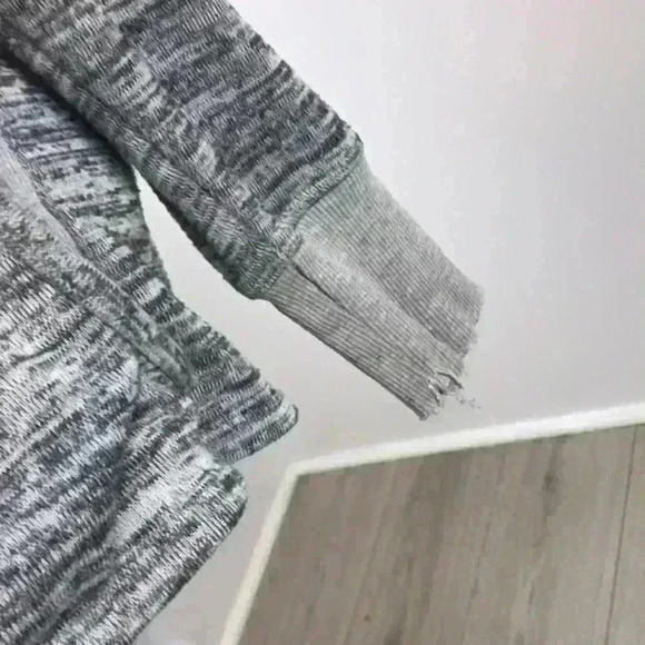 Athleta Grey Batwing and Robin Hoodie - Picture 3 of 5